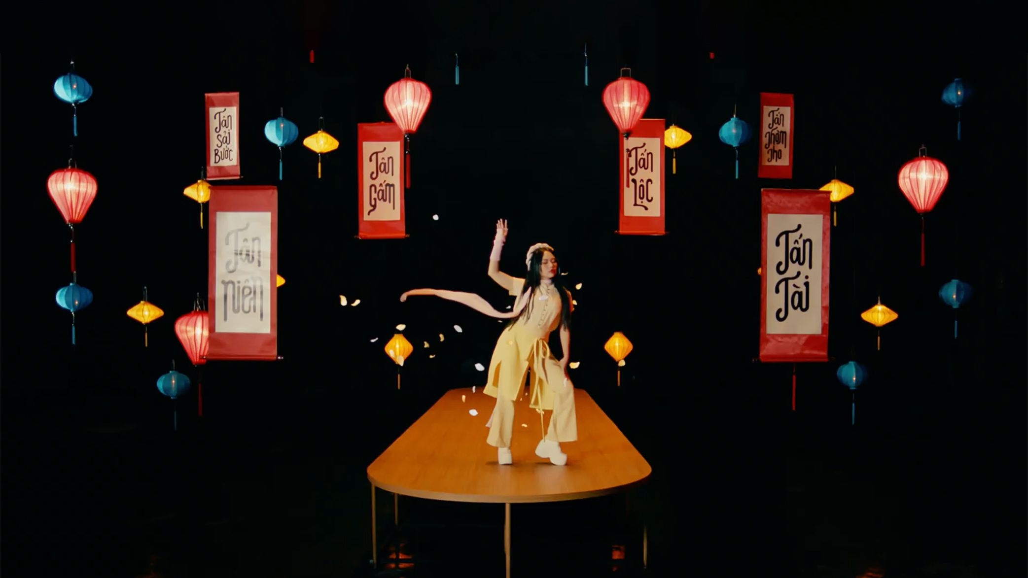 Comfort - The Family Fashion Runway